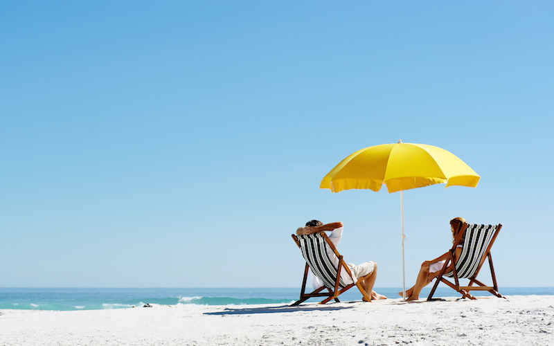Куда ехать отдыхать в октябре: пляжный отдых за границей
